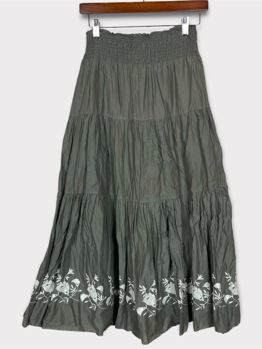 Old Navy Tiered Floral Embroidered Maxi Skirt Small Boho Hippie Festival Grunge